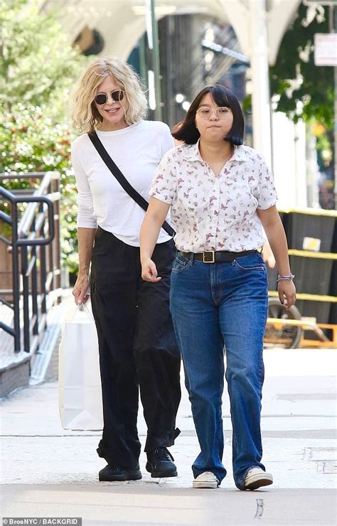 daisy bae1 viral|Meg Ryan Spends Rare Day Out With Daughter Daisy, 20.